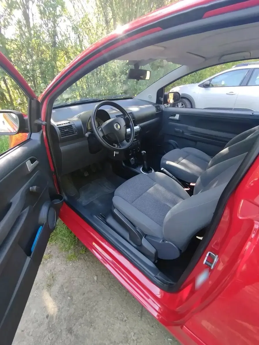 Gebraucht VW Fox 54 PS (39 kW) 2009 Rot Kleinwagen