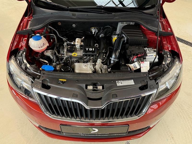 Gebraucht Skoda Rapid 86 PS (63 kW) 2015 Rot Kleinwagen