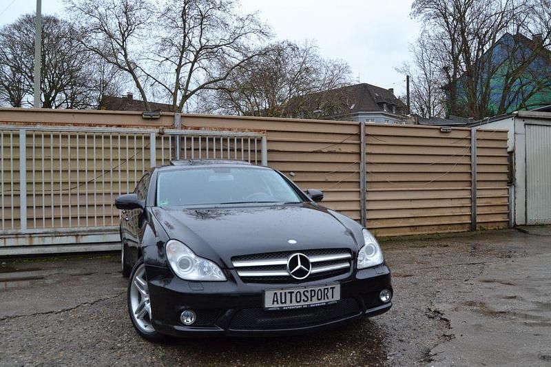 Schwarz Gebraucht 2010 Mercedes CLS500 AMG Limousine | 21.900 € (Teuer) - Bild 1/4