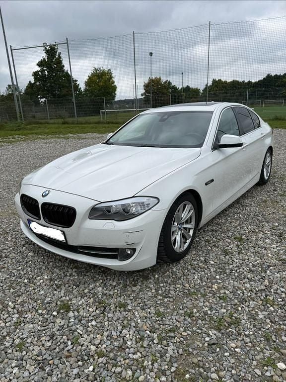 Weiß Gebraucht 2012 BMW 535 Limousine | 10.500 € (Superpreis) - Bild 1/4