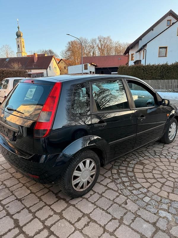 Gebraucht Ford Fiesta 80 PS (58 kW) 2002 Kleinwagen