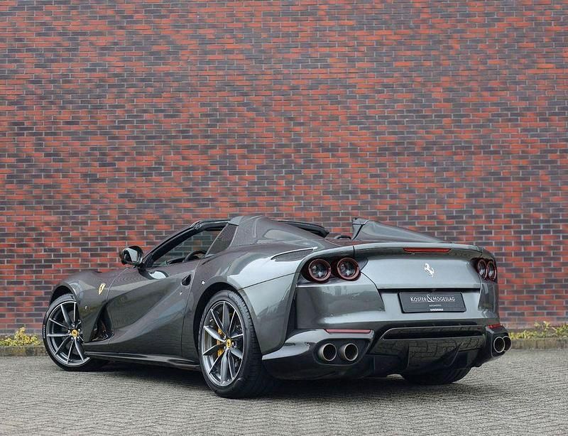 Gebraucht Ferrari 812 799 PS (587 kW) 2020 Grau Cabrio