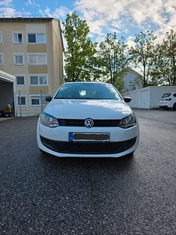Gebraucht VW Polo 75 PS (55 kW) 2012 Weiß Kleinwagen
