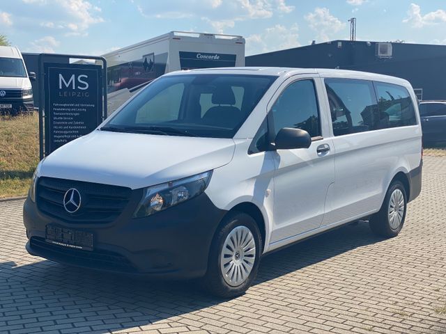 Weiß Gebraucht 2021 Mercedes Vito Van / Kleinbus | 23.324 € (Superpreis) - Bild 1/4