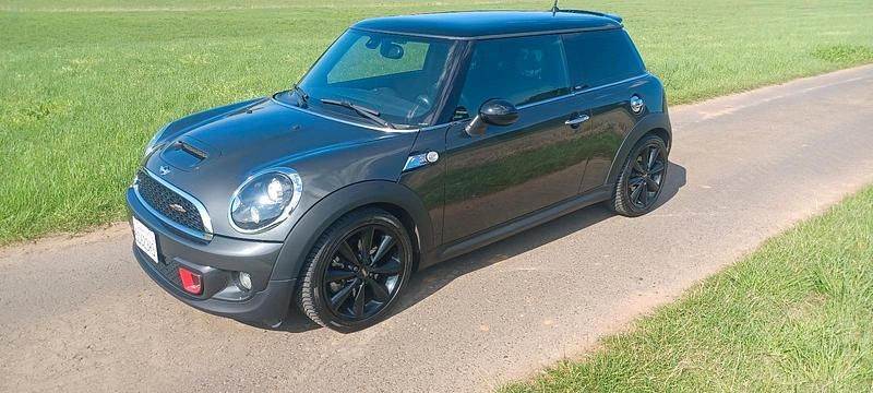 Andere farben Gebraucht 2011 Mini Cooper S Kleinwagen | 5.999 € (Guter Preis) - Bild 1/4