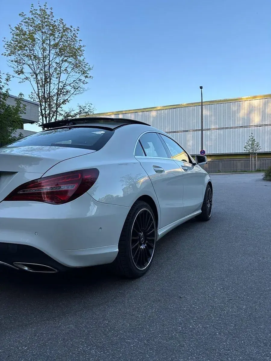 Gebraucht Mercedes CLA200 156 PS (114 kW) 2017 Weiß Coupé