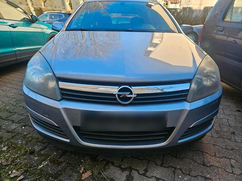 Gebraucht Opel Astra 105 PS (77 kW) 2005 Grau Limousine