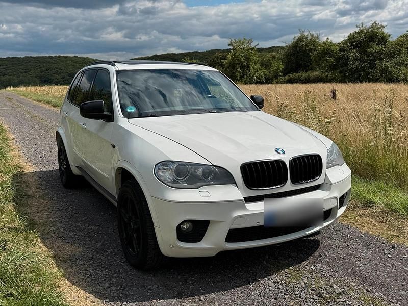 Weiß Gebraucht 2012 BMW X5 SUV | 12.500 € - Bild 1/4