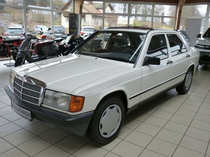 Weiß Gebraucht 1985 Mercedes 190 Limousine | 9.299 € - Bild 1/4