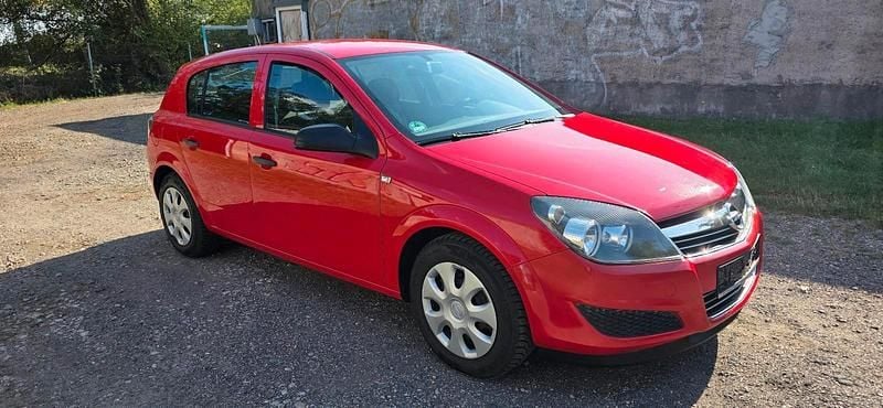 Rot Gebraucht 2009 Opel Astra Eco Kleinwagen | 1.850 € (Fairer Preis) - Bild 1/4