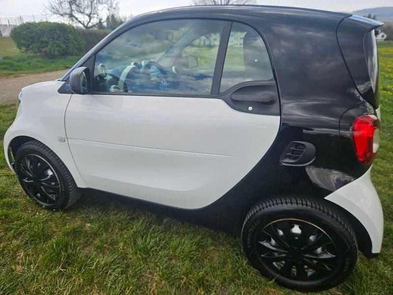 Gebraucht Smart ForTwo Coupé 60 kW (82 PS) 2020 Weiß Coupé