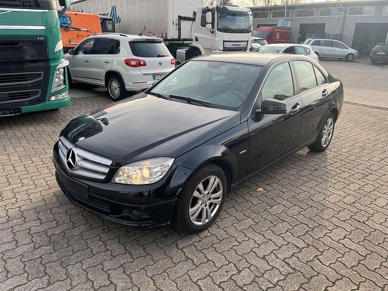 Gebraucht Mercedes C180 156 PS (114 kW) 2009 Schwarz Limousine