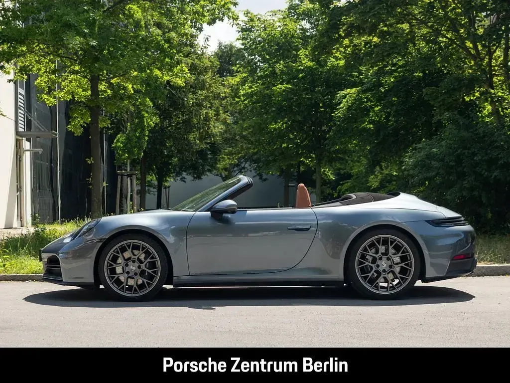 Gebraucht Porsche 911 Carrera Cabriolet 394 PS (289 kW) 2025 Grau Cabrio
