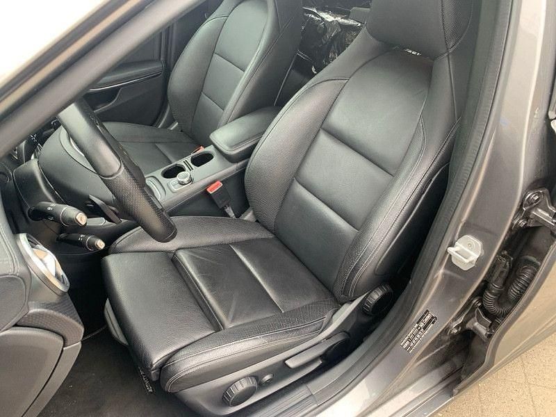 Gebraucht Mercedes A250 211 PS (155 kW) 2017 Grau Limousine