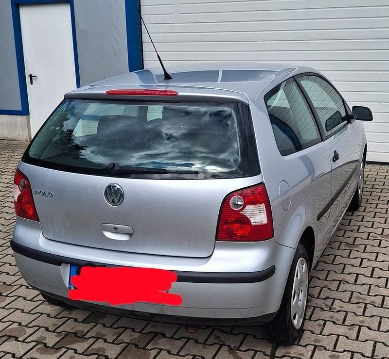 Silber Gebraucht 2004 VW Polo Limousine | 1.800 € (Guter Preis) - Bild 1/4