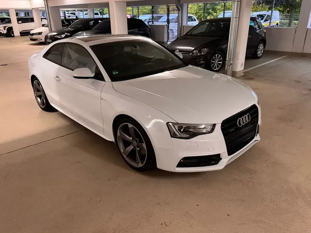 Second-hand Audi A5 Sport 177 CP (130 kW) 2014 Alb Coupe