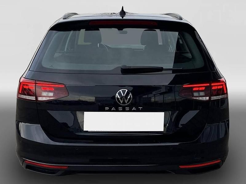 Usata VW Passat 150 CV (110 kW) 2022 Nero Station wagon
