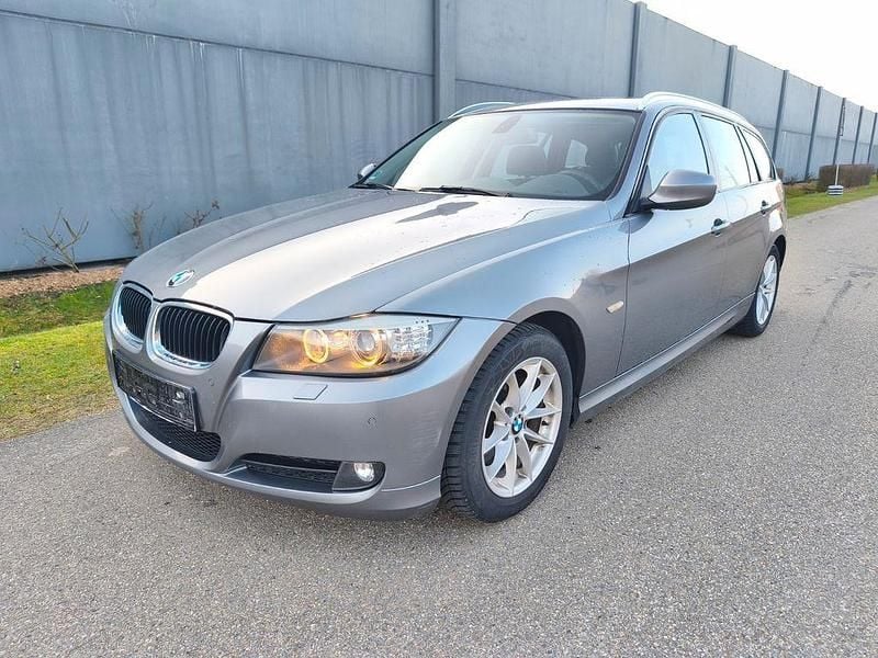 Gebraucht BMW 320 Comfort Edition 184 PS (135 kW) 2012 Grau Kombi