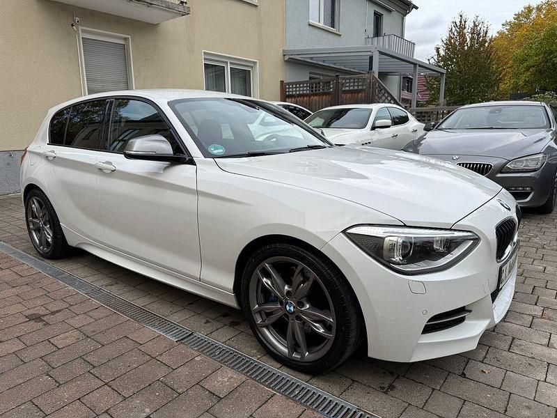 Gebraucht BMW M135 Performance 320 PS (235 kW) 2013 Weiß Kleinwagen