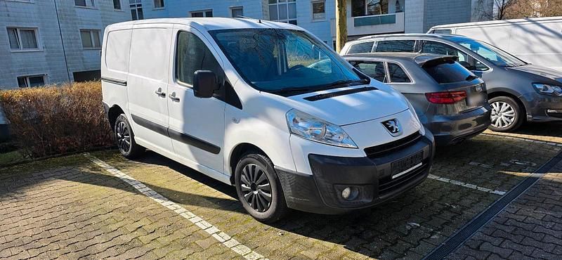 Gebraucht Peugeot Expert 90 PS (66 kW) 2011 Weiß Van