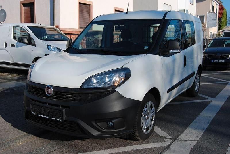 Weiß Gebraucht 2021 Fiat Doblò Van / Kleinbus | 7.880 € (Guter Preis) - Bild 1/4
