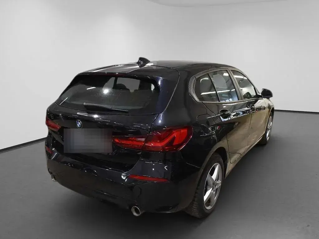 Gebraucht BMW 118 Advantage 150 PS (110 kW) 2022 Schwarz Kleinwagen