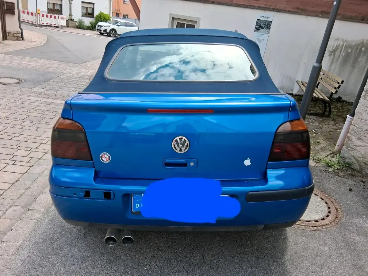 Gebraucht VW Golf 90 PS (66 kW) 2000 Blau Cabrio