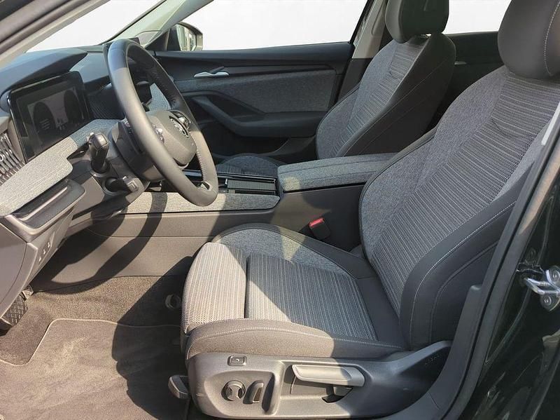 Gebraucht Skoda Superb Selection 150 PS (110 kW) 2024 Schwarz Kombi