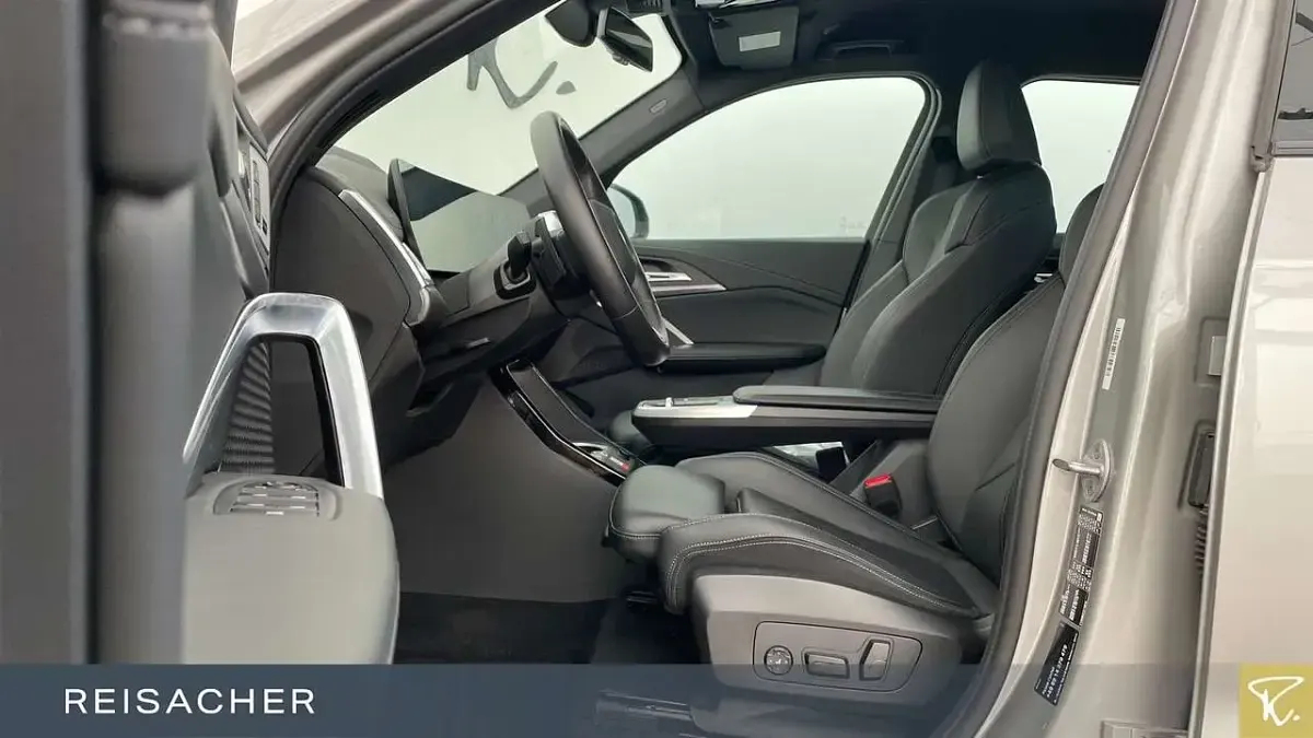 Gebraucht BMW X1 M Sport 156 PS (114 kW) 2025 Spacesilber metallic SUV