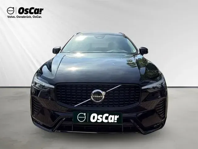 Gebraucht Volvo XC60 Plus 197 PS (144 kW) 2023 Schwarz SUV