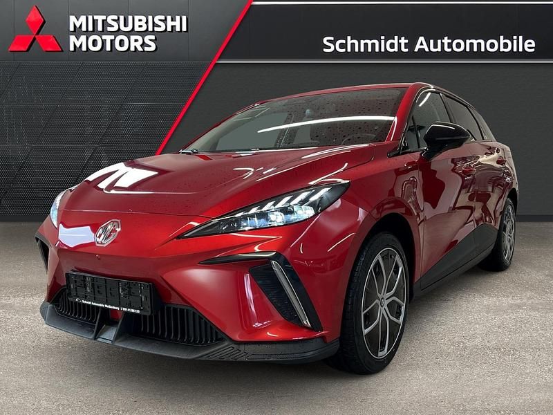 Diamond red (rot) Neu 2025 MG MG4 EV Luxury Kleinwagen | 25.980 € - Bild 1/4