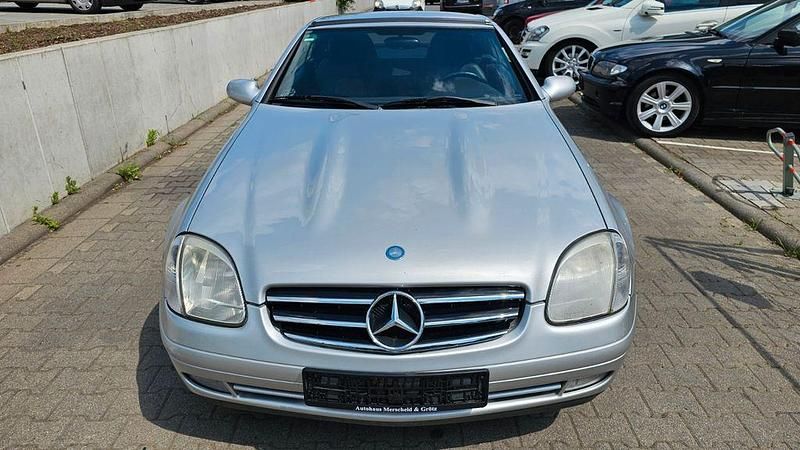 Silber Gebraucht 2000 Mercedes SLK230 Cabrio | 3.599 € (Guter Preis) - Bild 1/4