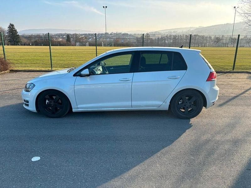 Gebraucht VW Golf VII Highline 150 PS (110 kW) 2013 Weiß Limousine