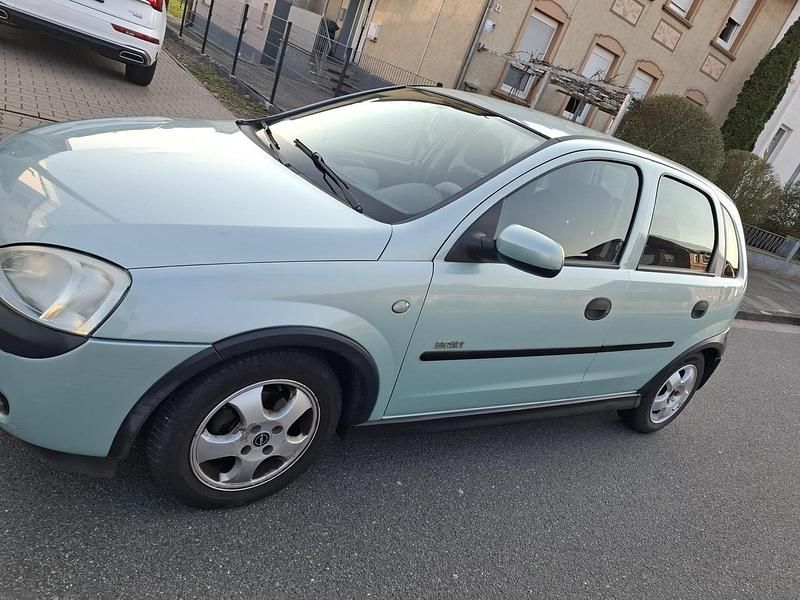 Gebraucht Opel Corsa 75 PS (55 kW) 2001 Kleinwagen