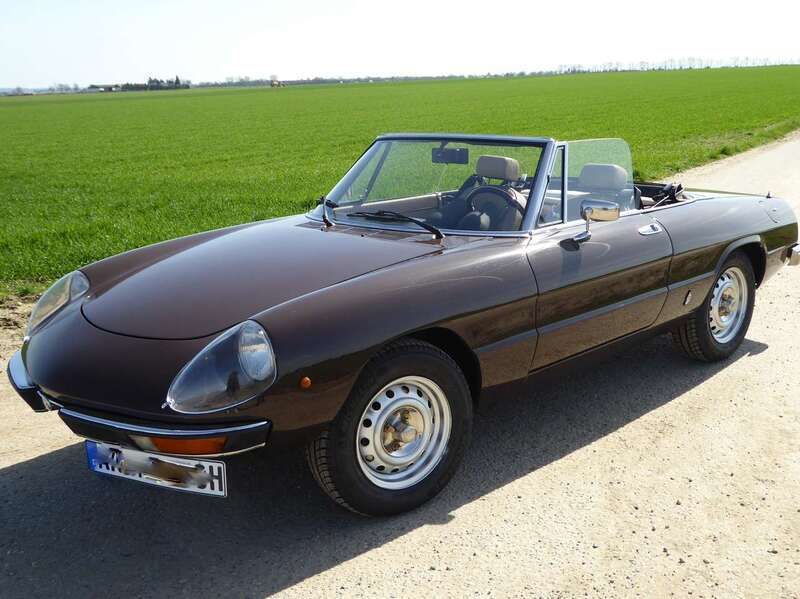 Braun Gebraucht 1980 Alfa Romeo Spider Cabrio | 27.800 € - Bild 1/2