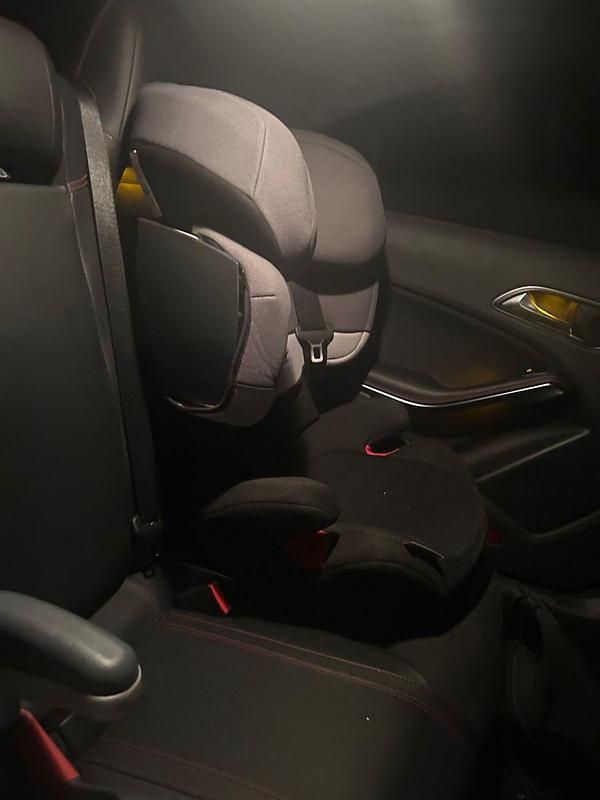 Gebraucht Mercedes CLA250 AMG line 211 PS (155 kW) 2013 Grau Limousine