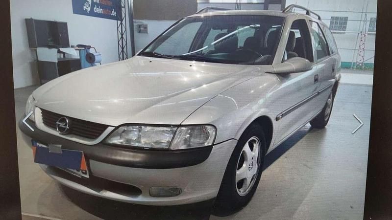 Gebraucht Opel Vectra 101 PS (74 kW) 1998 Kombi