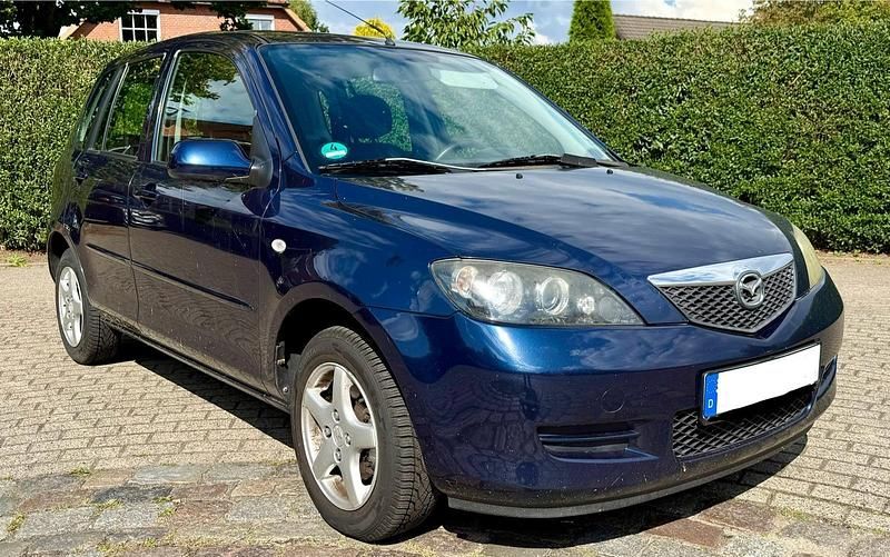 Blau Gebraucht 2006 Mazda 2 Limousine | 699 € (Superpreis) - Bild 1/4