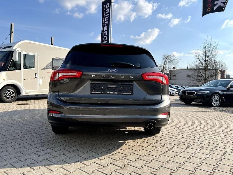 Gebraucht Ford Focus Cool & Connect 120 PS (88 kW) 2021 Grau Kombi