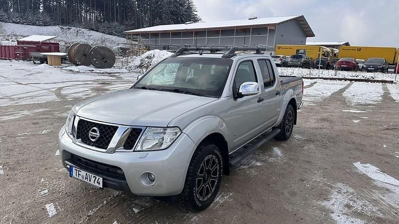 Gebraucht Nissan Navara 231 PS (169 kW) 2015 Silber Abholung
