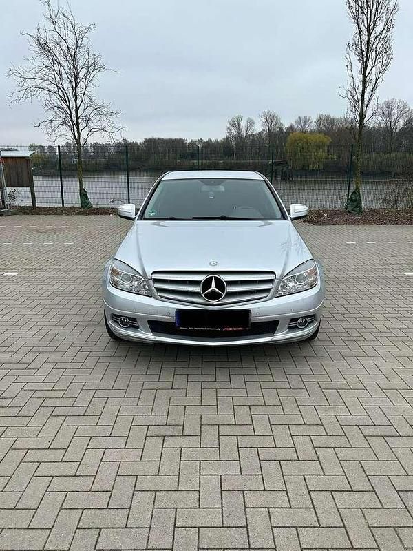 Silber Gebraucht 2008 Mercedes C200 Elegance Limousine | 6.000 € (Guter Preis) - Bild 1/4