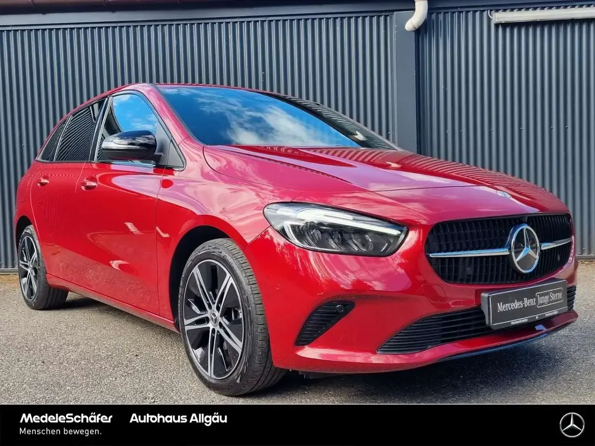 Gebraucht Mercedes B250e Progressive 218 PS (160 kW) 2024 Manufaktur lack manufaktur pat Van / Kleinbus
