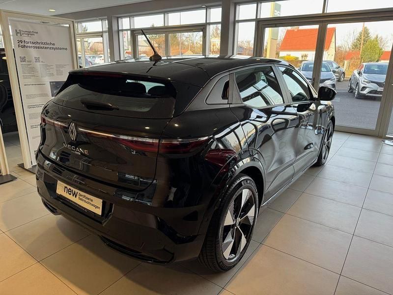Gebraucht Renault Megane E-Tech Equilibre 160 kW (218 PS) 2022 Schwarz Limousine