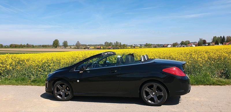 Gebraucht Peugeot 308 CC 150 PS (110 kW) 2013 Schwarz Cabrio