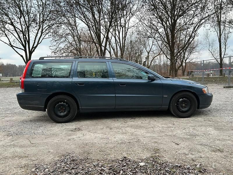 Gebraucht Volvo V70 165 PS (121 kW) 2004 Blau Kombi