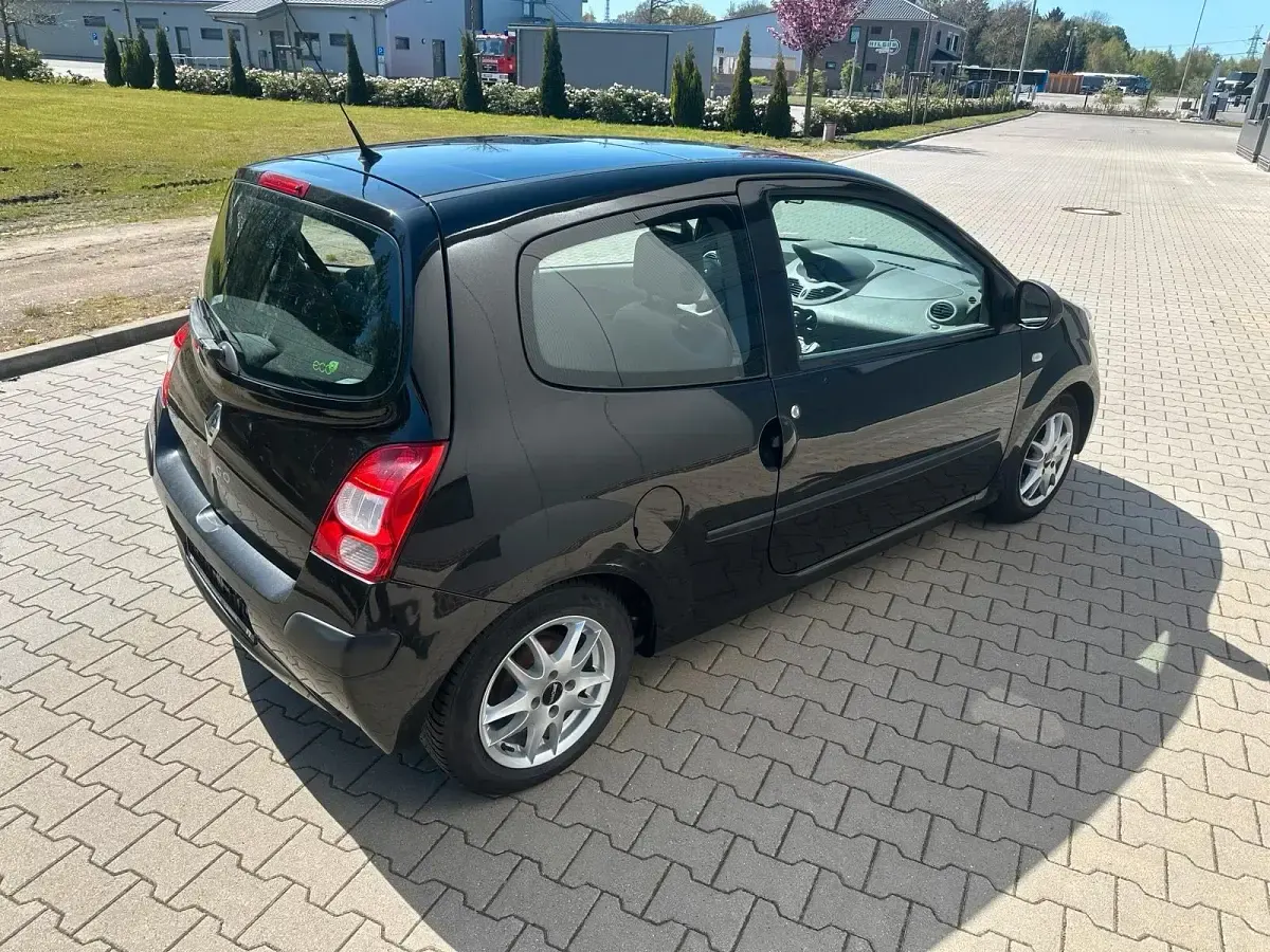 Second-hand Renault Twingo 76 CP (55 kW) 2008 Negru Hatchback