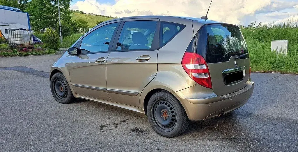 Gebraucht Mercedes A200 Elegance 136 PS (100 kW) 2005 Gold Van / Kleinbus