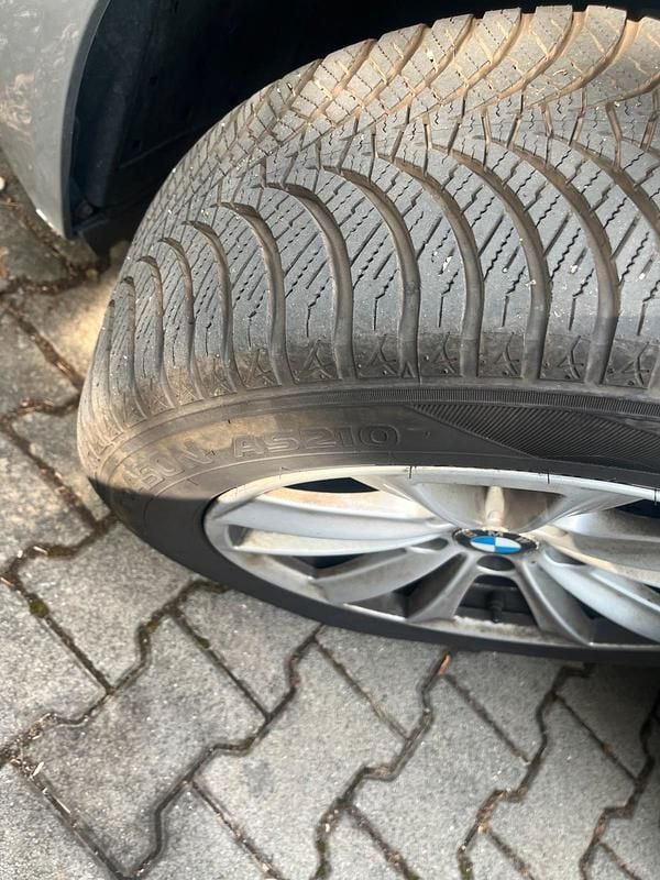 Silber Gebraucht 2014 BMW 520 Limousine | 12.000 € (Guter Preis) - Bild 1/4