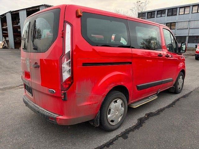 Usata Ford Transit Custom 105 CV (77 kW) 2018 Rosso Monovolume