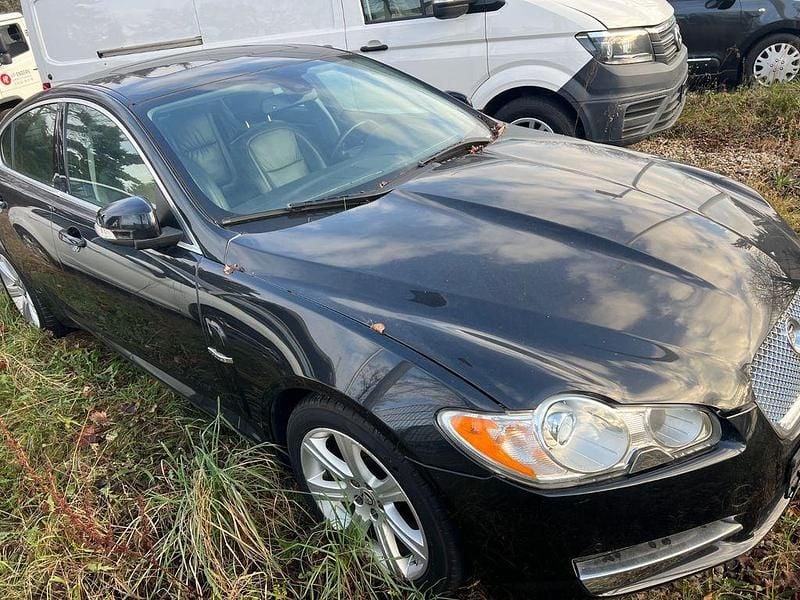 Gebraucht Jaguar XF Premium Luxury 238 PS (175 kW) 2008 Schwarz Limousine